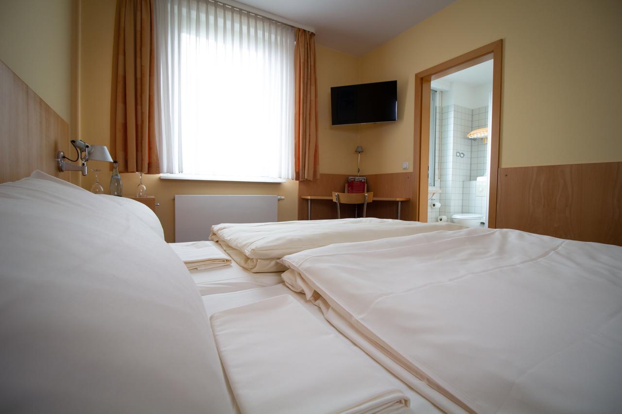Hotel Goldene Gans Mannheim Exterior photo